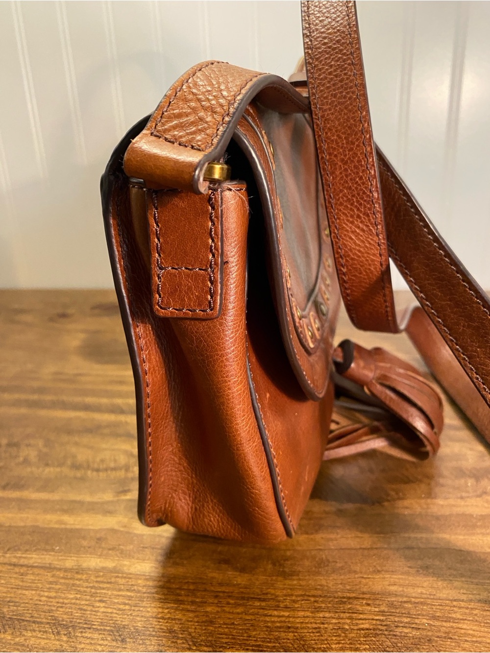 FOSSIL Women's Brown Leather Tassel Crossbody Bag | Western Bohemian Style - Picture 12 of 16